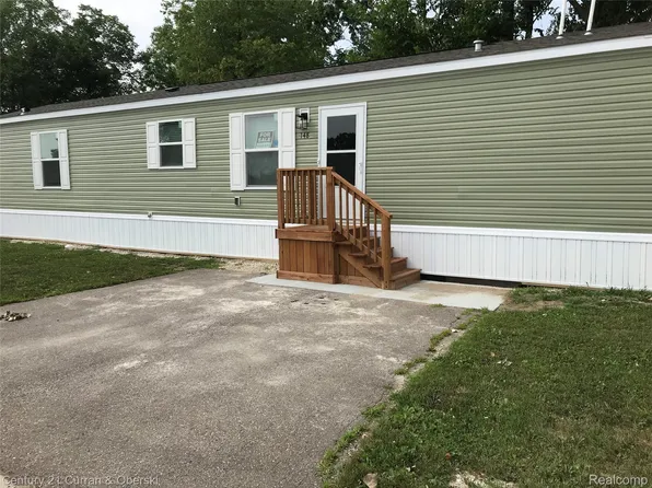 6564 E Michigan Ave Trailer 148, Saline, MI 48176