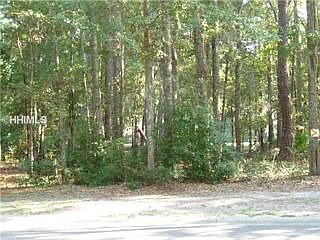 5th image of 571 Colonial Dr