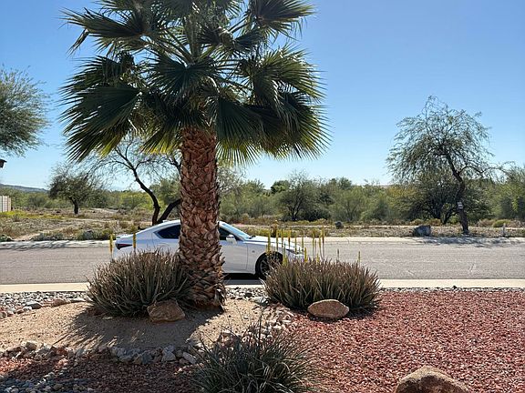 4th image of 232 W VILLA MARIA Drive