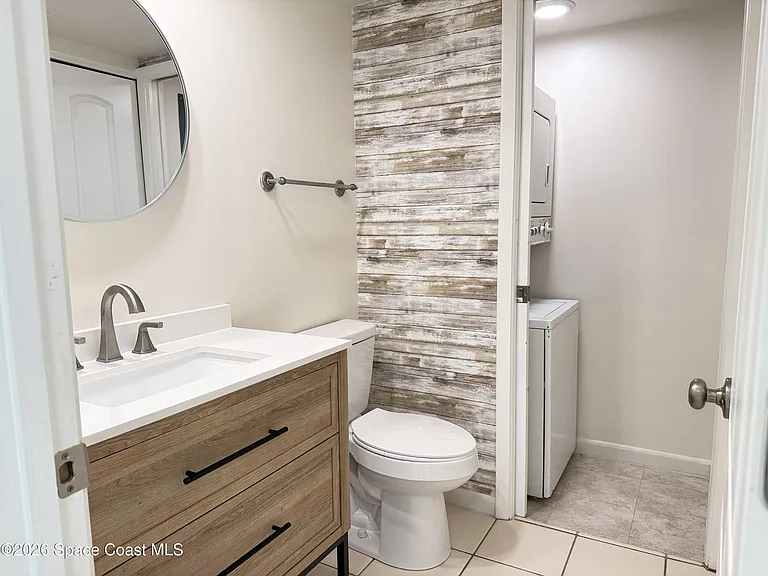 2115 Harrison St — Photo 15