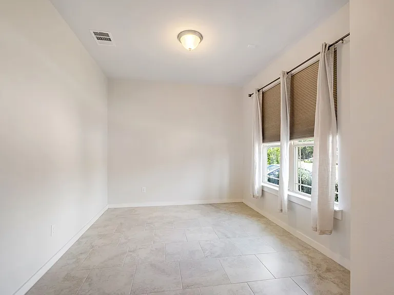 228 Trellis Blvd — Photo 5