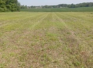 8349 Maple Grove Rd, Troy, IL 62294