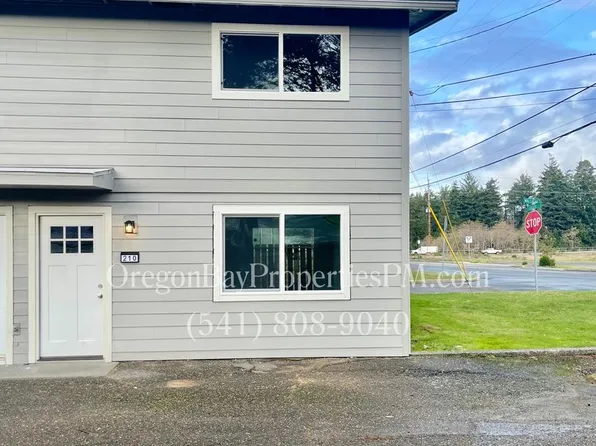 LaClair St Townhomes, 212 Laclair St #210, Coos Bay, OR 97420