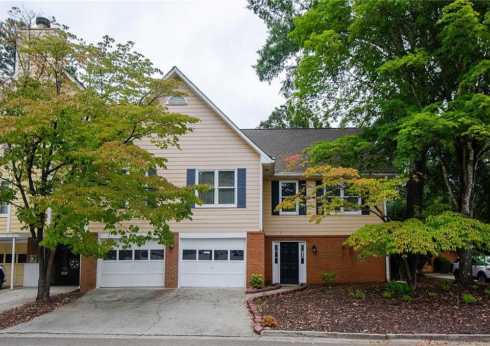 1st image of 3 S Riversong Ln