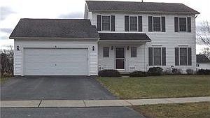 2nd image of 6 Hutton Cir
