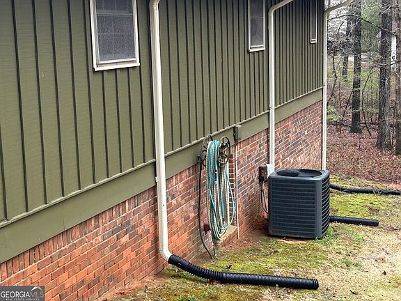 5th image of 8896 Hickory Hollow Dr