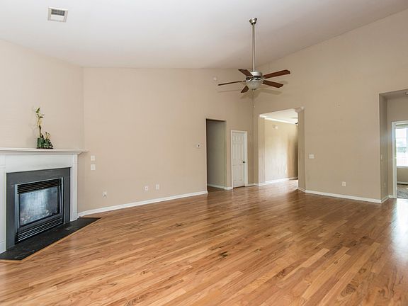 5th image of 3803 Bonnecrest Ln