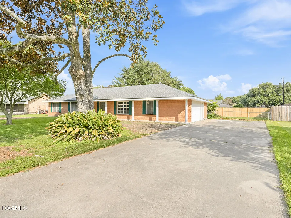 101 Fanny St