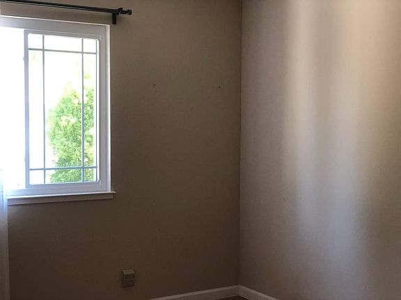 5th image of 20278 Northwest Sq