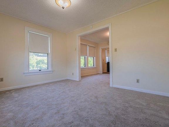 3rd image of 515 S Cedar St APT 3