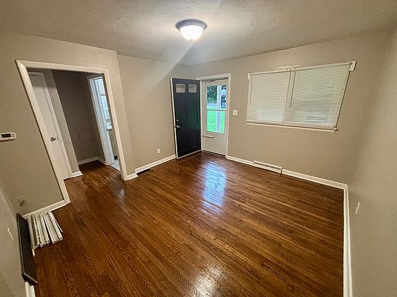3rd image of 703 F St