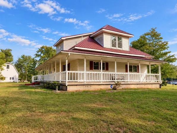 2001 N State St, Marion, IL 62959
