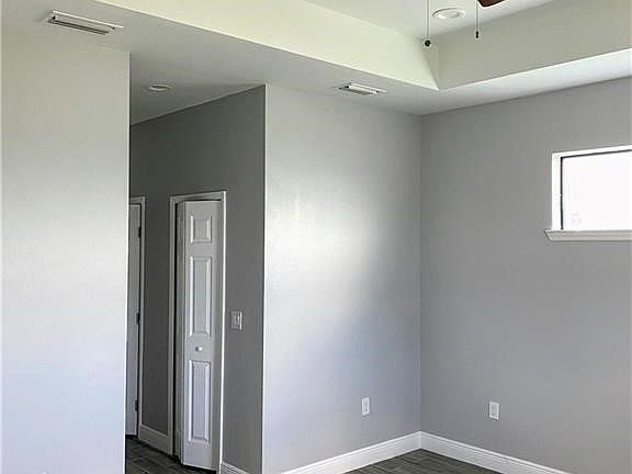 5th image of 2119 NE 36th Terrace Cpe