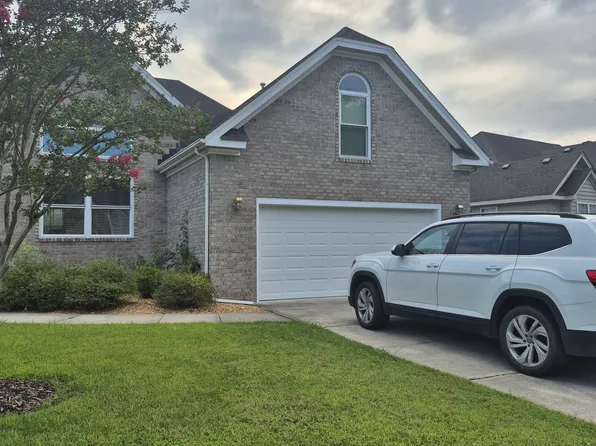 2408 Dewberry Ln, Virginia Beach, VA 23456