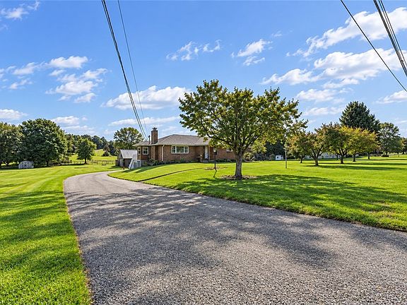 3rd image of 149 Keck Rd