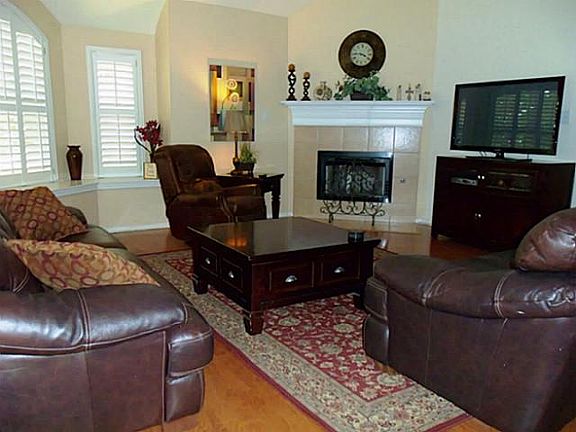 4th image of 1102 Wentwood Dr