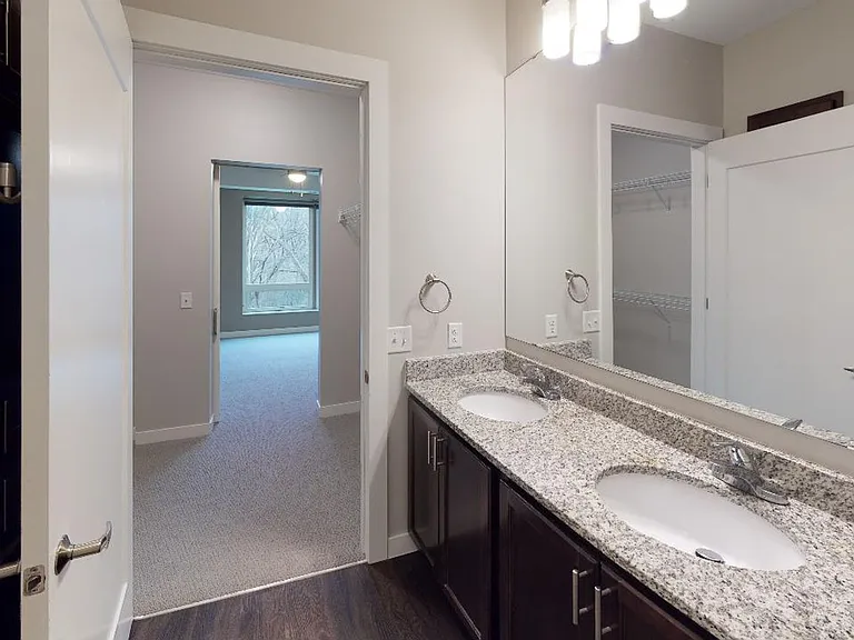 Red44 Luxury Apartments | Specials Available — Photo 71