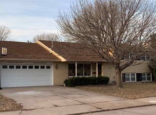 2310 Birchwood Rd, North Platte, NE 69101