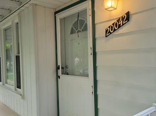 20042 Woodworth St, Redford, MI 48240