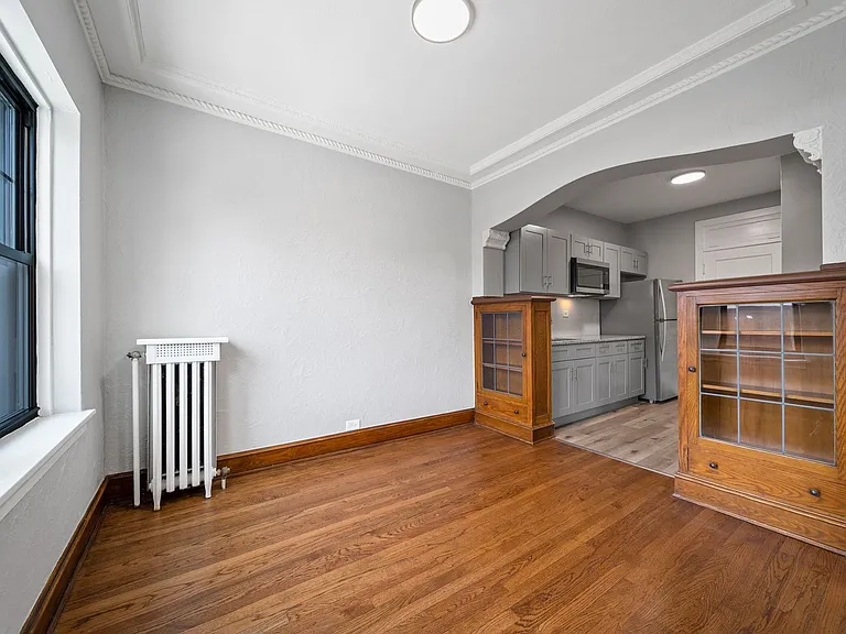 Bella Casa Apartments — Photo 35