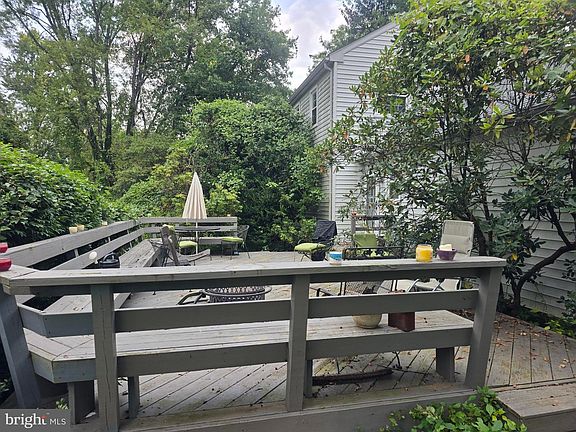 5th image of 708 Camp Woods Rd