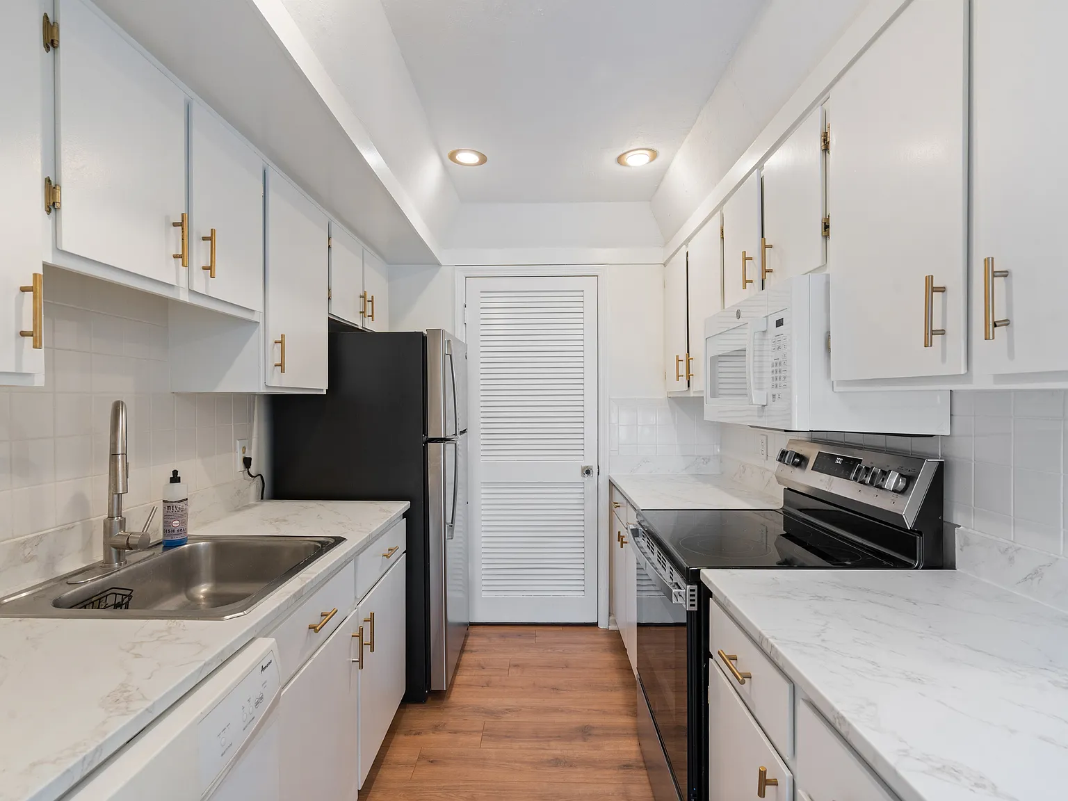 5025 Hillsboro Pike — Photo 3