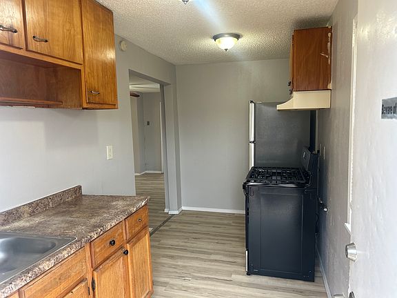 4th image of 2412 Jefferson St NE #1