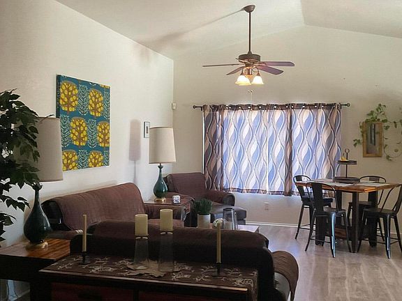 2nd image of 3786 Plaza De La Yerba