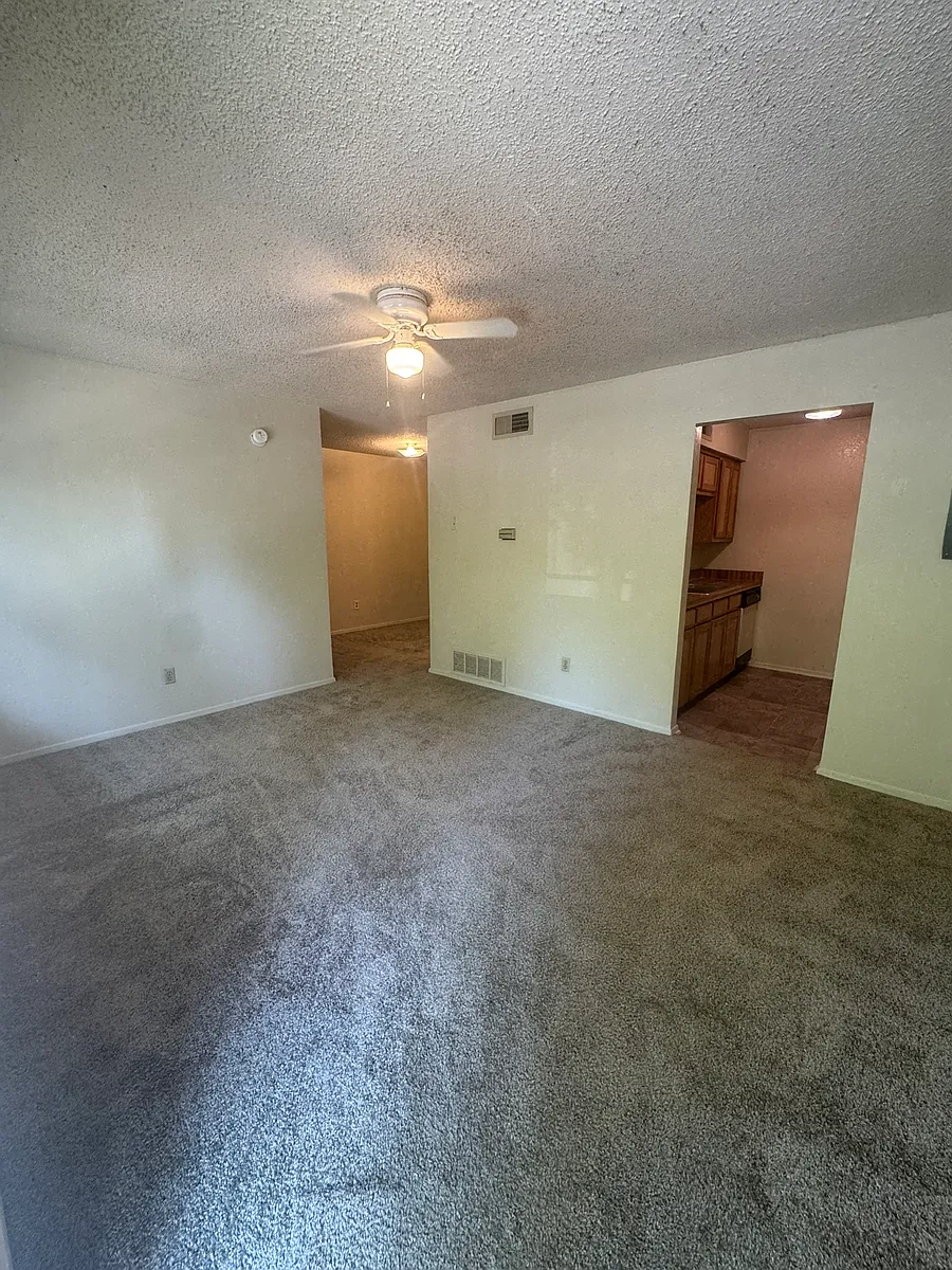 Building Photo - 200 Hann St #2