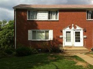 321 Macassar Dr, Pittsburgh, PA