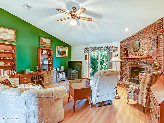 5th image of 2301 Sussex Ln