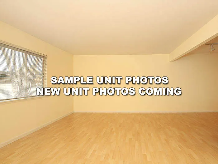 562 Kendall Avenue — Photo 3