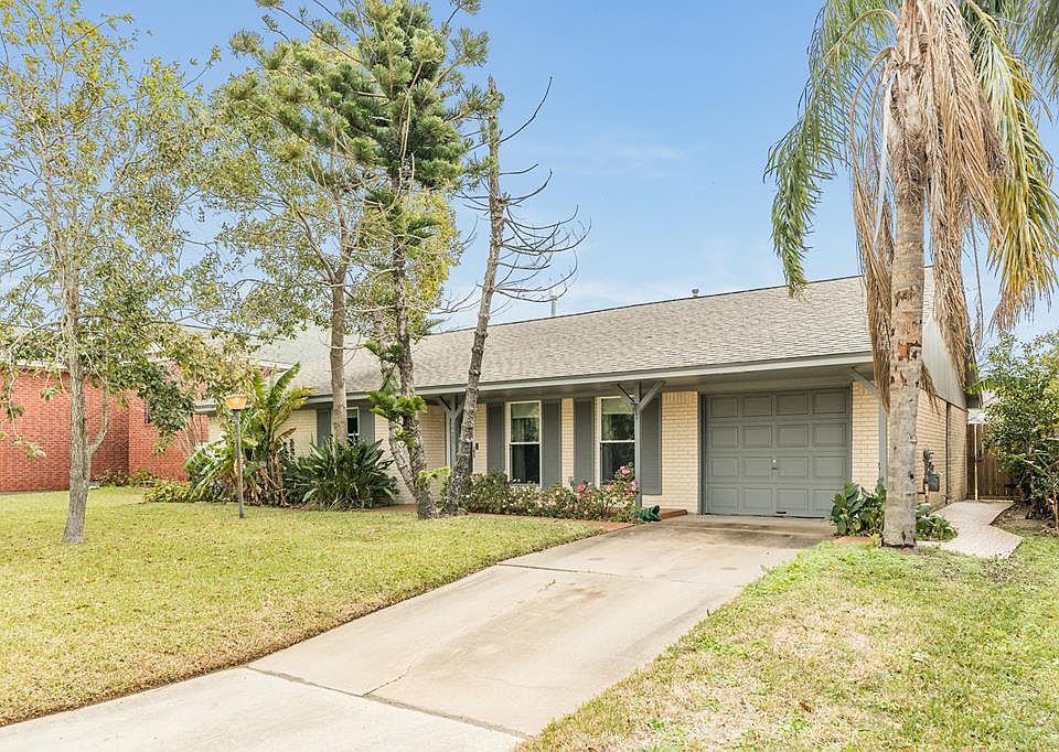 1st image of 5813 Heards Ln
