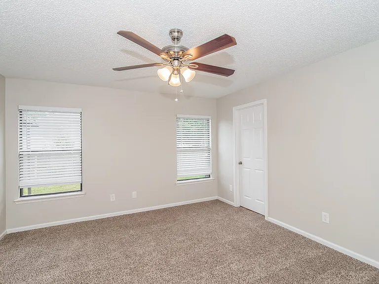 14031 Ridgewick Dr — Photo 8