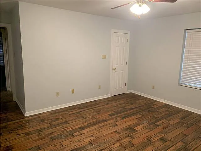43184 Naples Dr — Photo 12