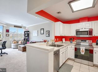 Pierside At Harbor View, Baltimore, MD 21230