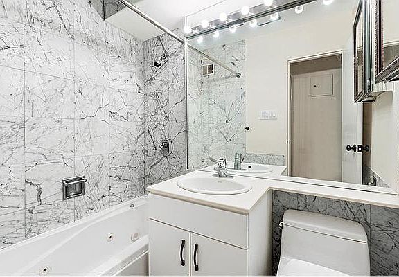4th image of 333 E 75th St APT 3J