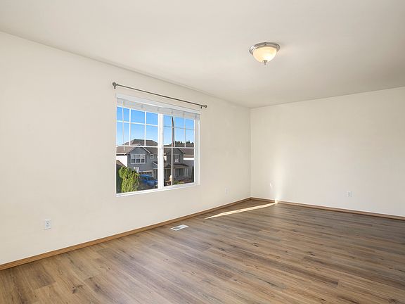 5th image of 12530 SE 299th Pl