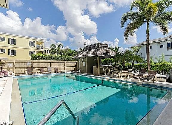 2nd image of 333 4th Ave S APT 201
