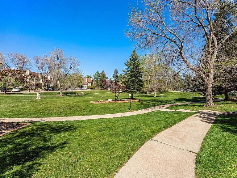 4823 White Rock Cir #E — Photo 23