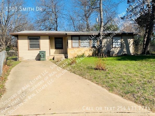 1703 Smith Dr