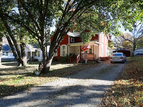 2nd image of 1526 West St