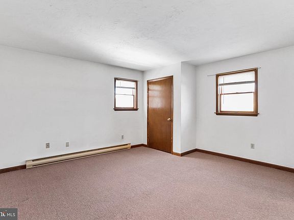 5th image of 126 York St
