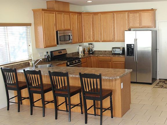 5th image of 112 Sierra Vista Dr