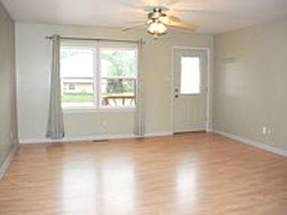 3rd image of 5000 Willow Ln
