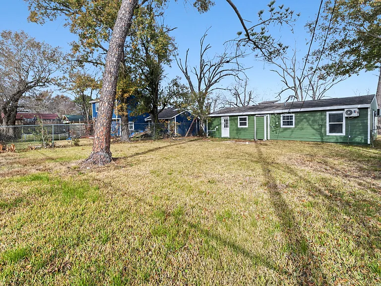 5914 Southcrest St — Photo 16