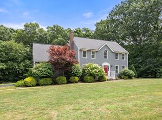 30 Hunters Run, Franklin, MA 02038