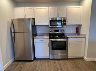 310 Amosland Rd #B2, Holmes, PA 19043