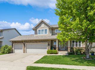 75 Aidan St, Waukee, IA 50263