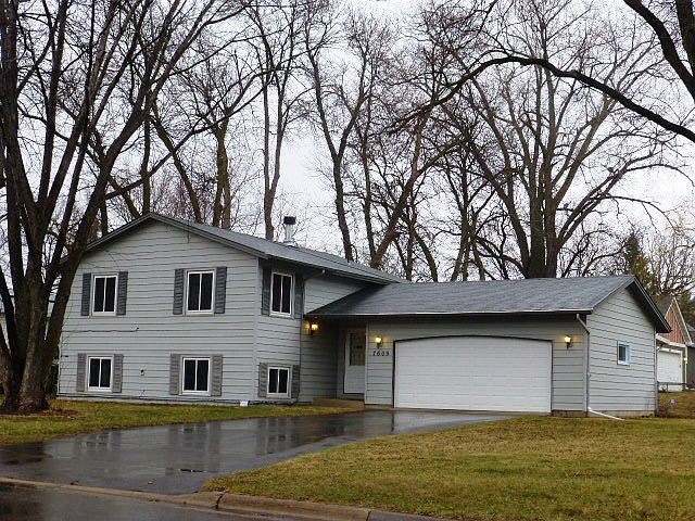 A wonderful neighborhood